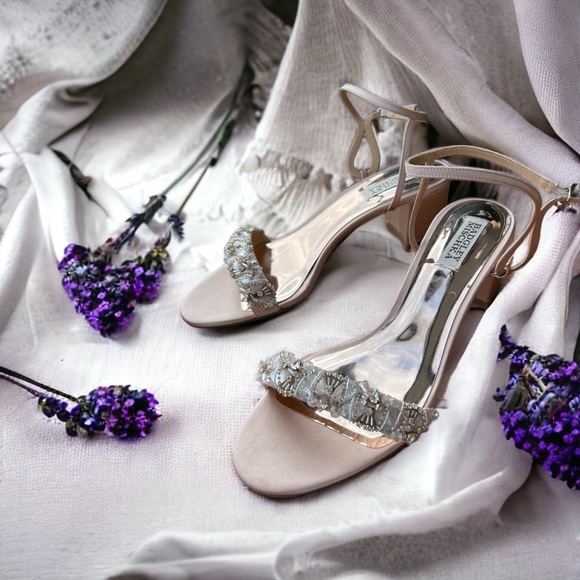 Badgley Mischka Tanessa Ankle Strap Sandal Blush Size 8.5 - Picture 3 of 8